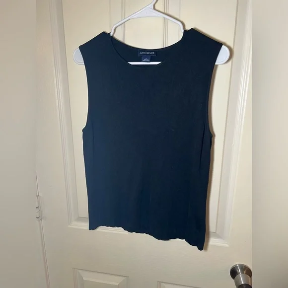 Ann Taylor Black Silk Sleeveless Blouse Shell Women’s L Workwear - Picture 4 of 7